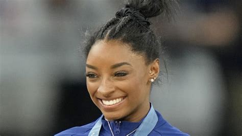 Caitlin Clark, Fever Teammates Fangirl Over Olympians Simone .
